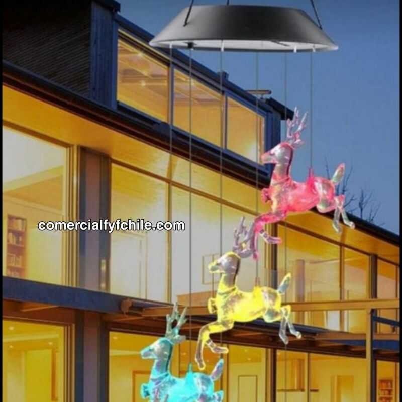 Reno solar para decoración navideña en exteriores